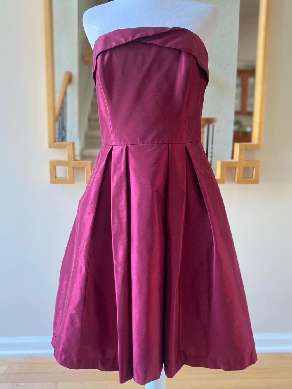 White House Black Market Strapless Magenta Pleated A-Line Cocktail Dress sz 6
